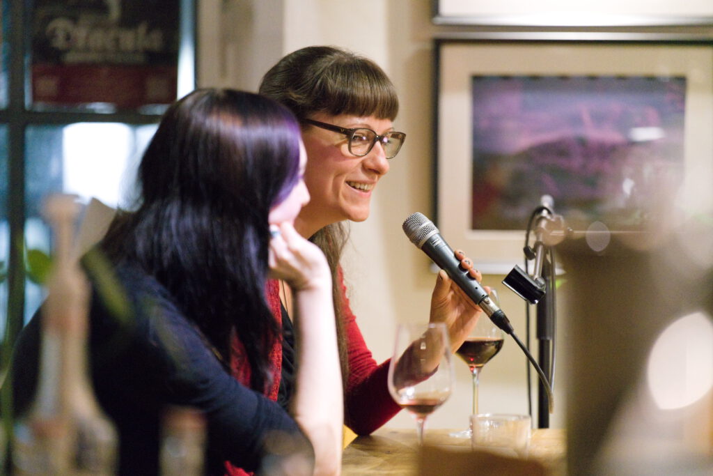 Mirjam Kay Mashkour und Susann Loevenich im Gespräch