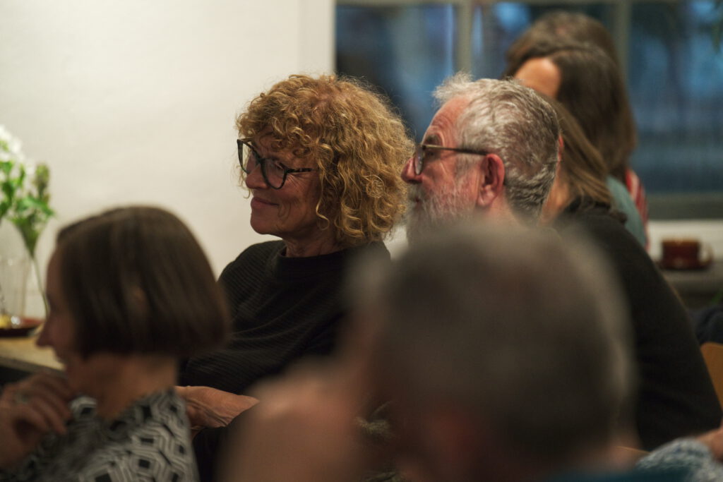 Die Gäste bei der Silbenschmiede (24.09.2025).
Bild: © Literaturbüro EMR.