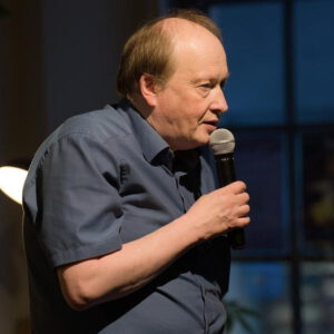 Hartwig Mauritz auf der Bühne. Bild: © Literaturbüro EMR